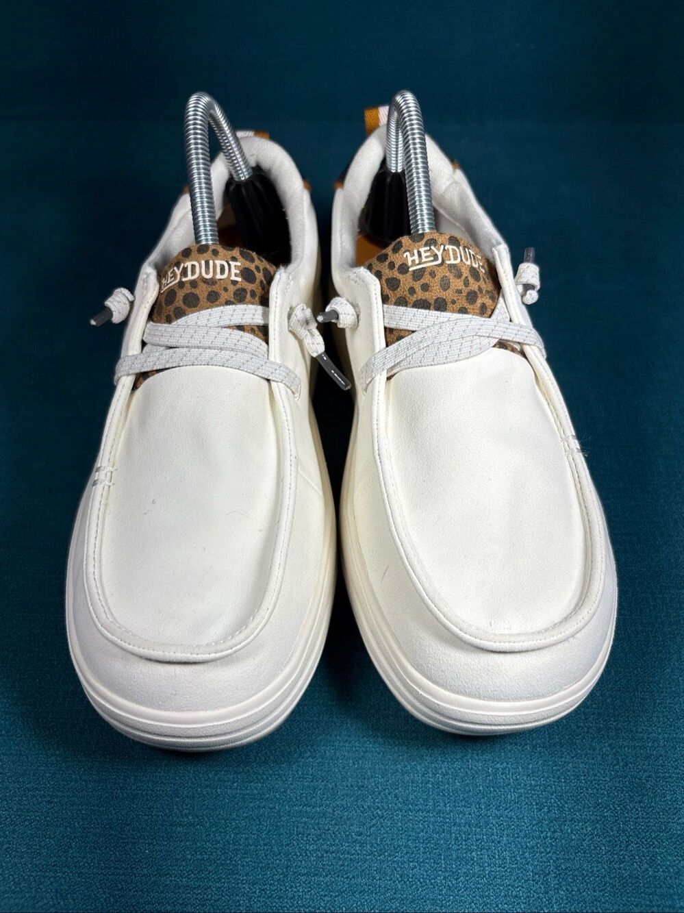 Hey dude Wendy Nova Classic Egret Leopard Print Platform Shoes Women's 9 44249-0 - Picture 4 of 8